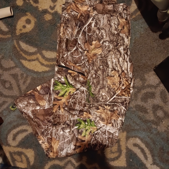 Ladies,Mens, Clothing,Shoes, Athletic and dressy, Home decor, Jewelry, Vintage 2 - Picture 9 of 17